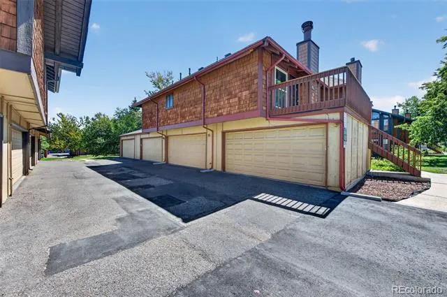 1306 S Carson Way Aurora, CO 80012