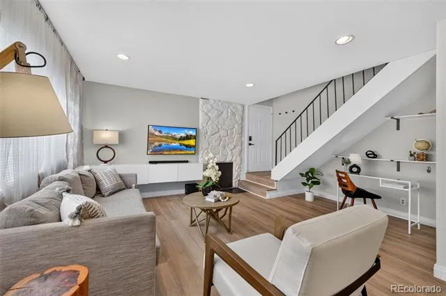 1306 S Carson Way Aurora, CO 80012