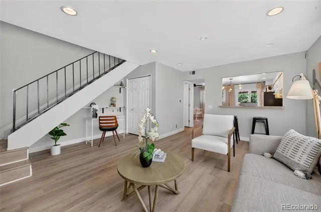 1306 S Carson Way Aurora, CO 80012