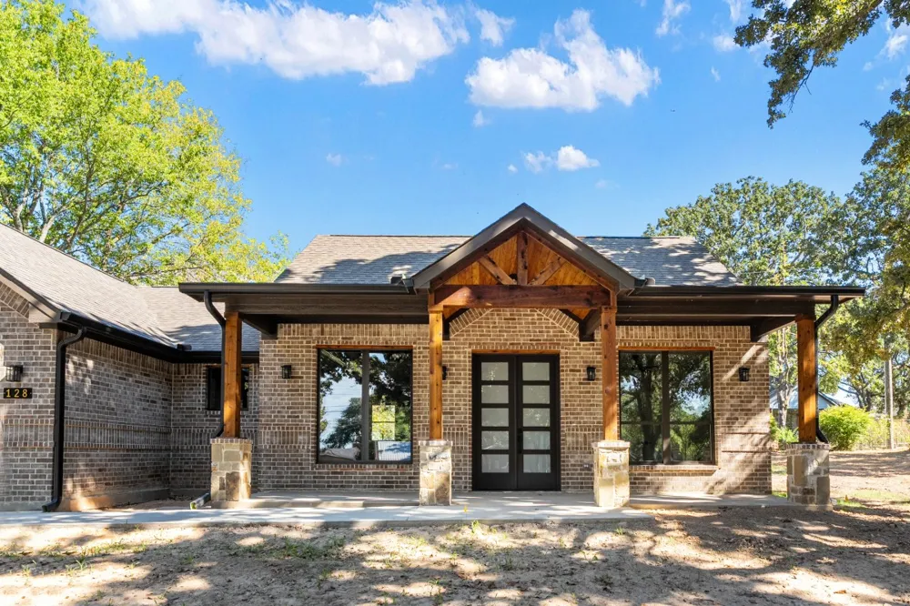 128 Autumn Wood Trail Gun Barrel City, TX 75156