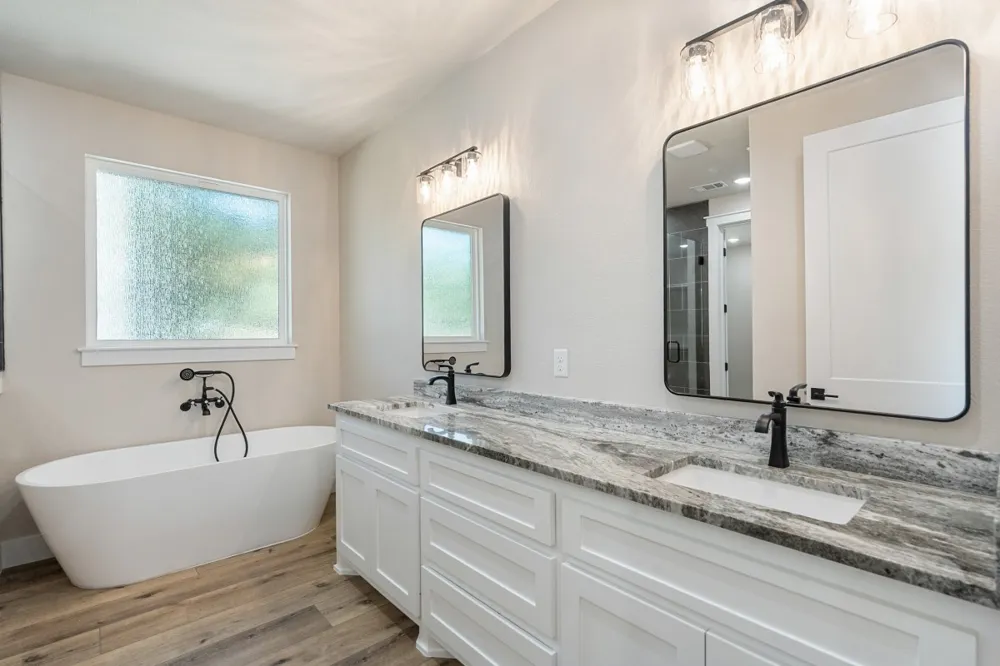 128 Autumn Wood Trail Gun Barrel City, TX 75156