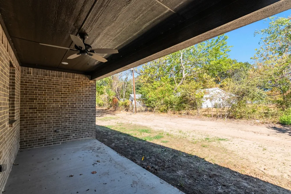 128 Autumn Wood Trail Gun Barrel City, TX 75156