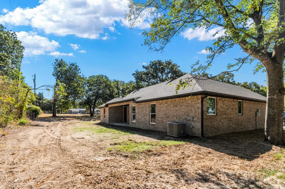 128 Autumn Wood Trail Gun Barrel City, TX 75156
