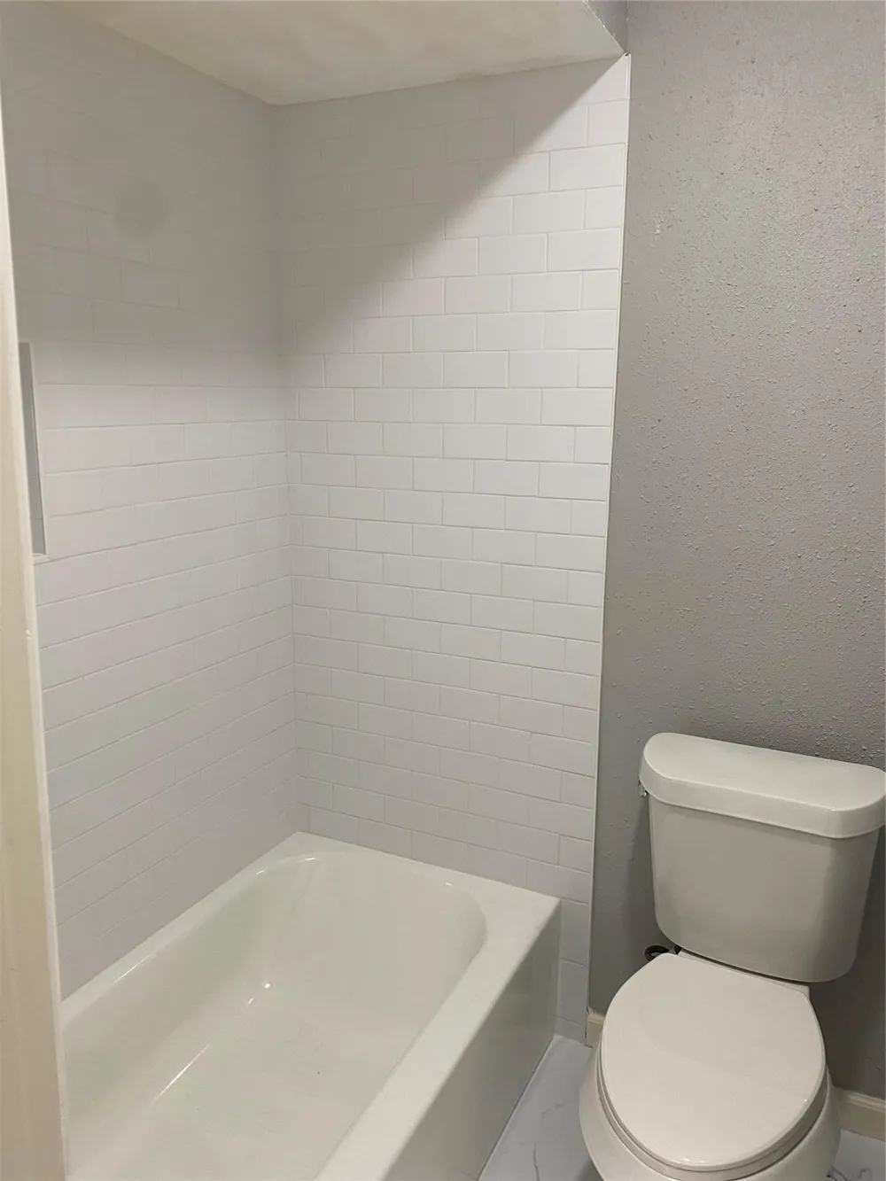 6633 W Airport Boulevard #1304 Houston, TX 77035