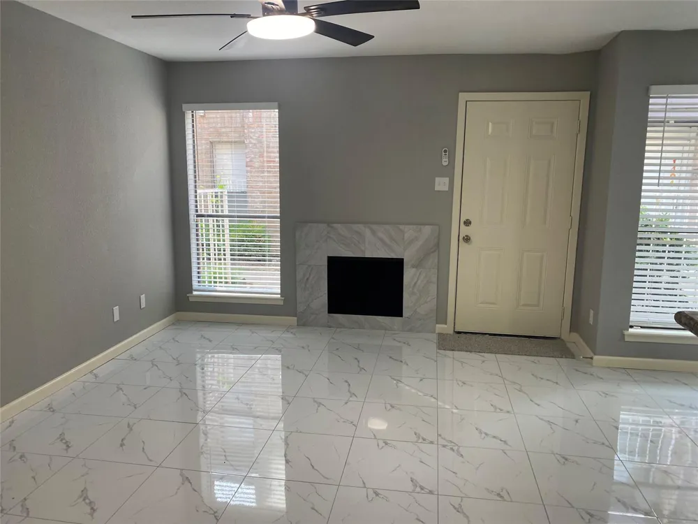 6633 W Airport Boulevard #1304 Houston, TX 77035