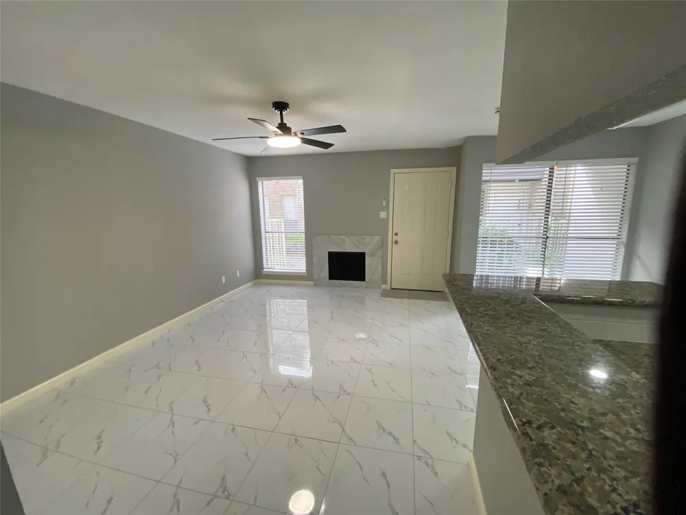 6633 W Airport Boulevard #1304 Houston, TX 77035