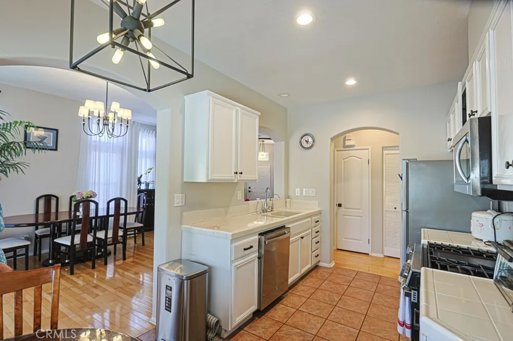 13661 Eastbridge Westminster, CA 92683