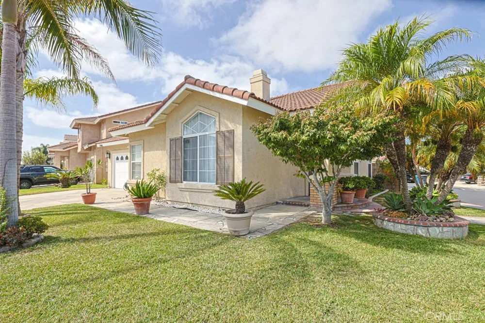 13661 Eastbridge Westminster, CA 92683