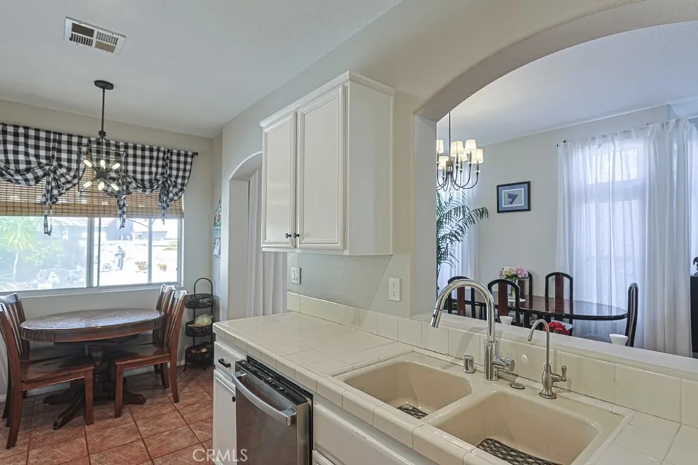 13661 Eastbridge Westminster, CA 92683
