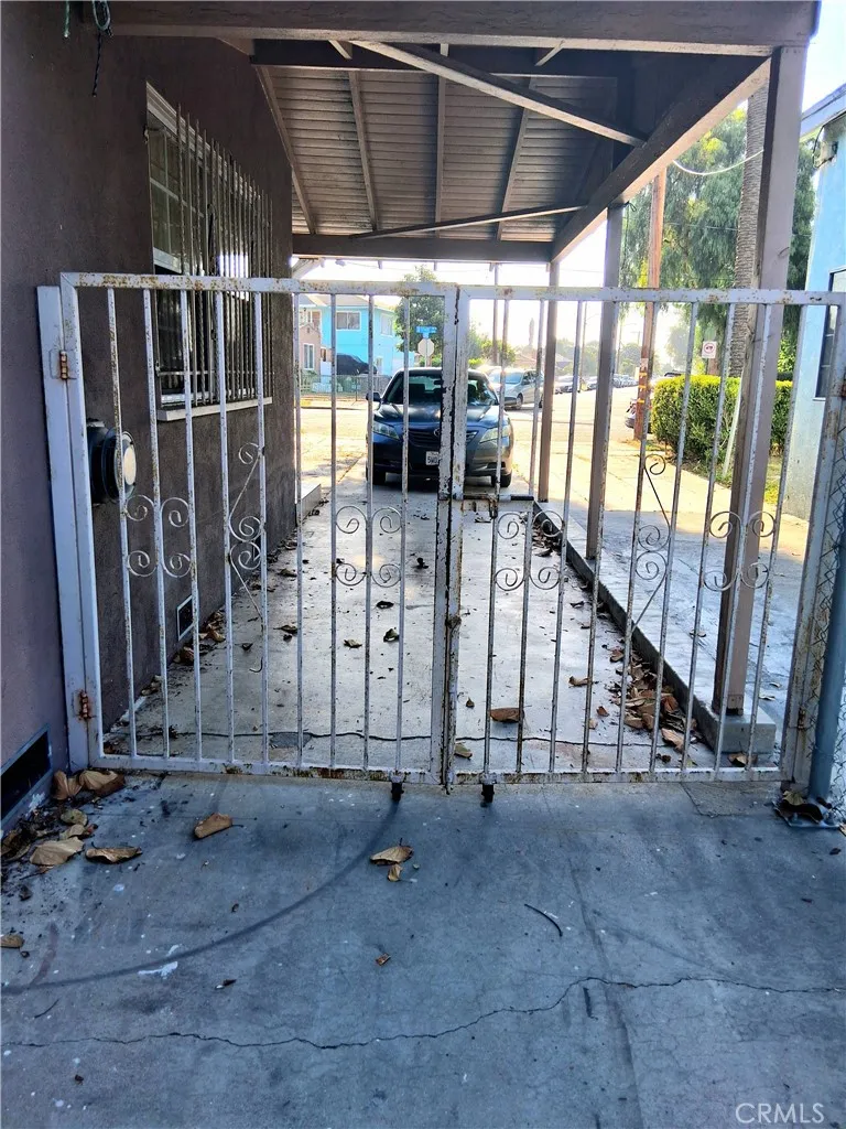 11641 State Lynwood, CA 90262