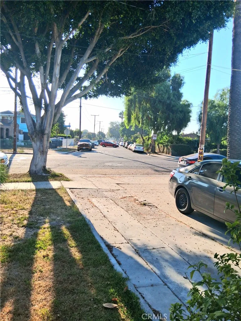 11641 State Lynwood, CA 90262