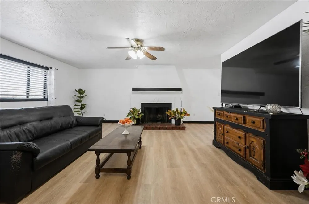 13532 Pierce St Pacoima, CA 91331