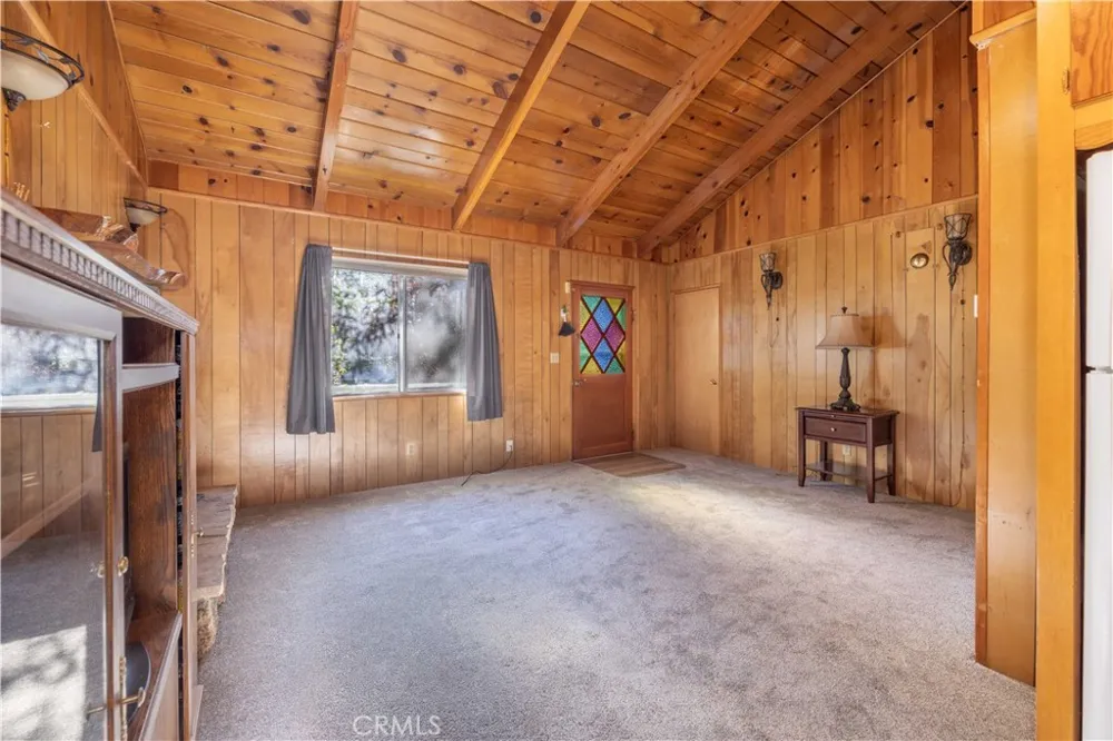 913 Tinkerbell Avenue Big Bear, CA 92314