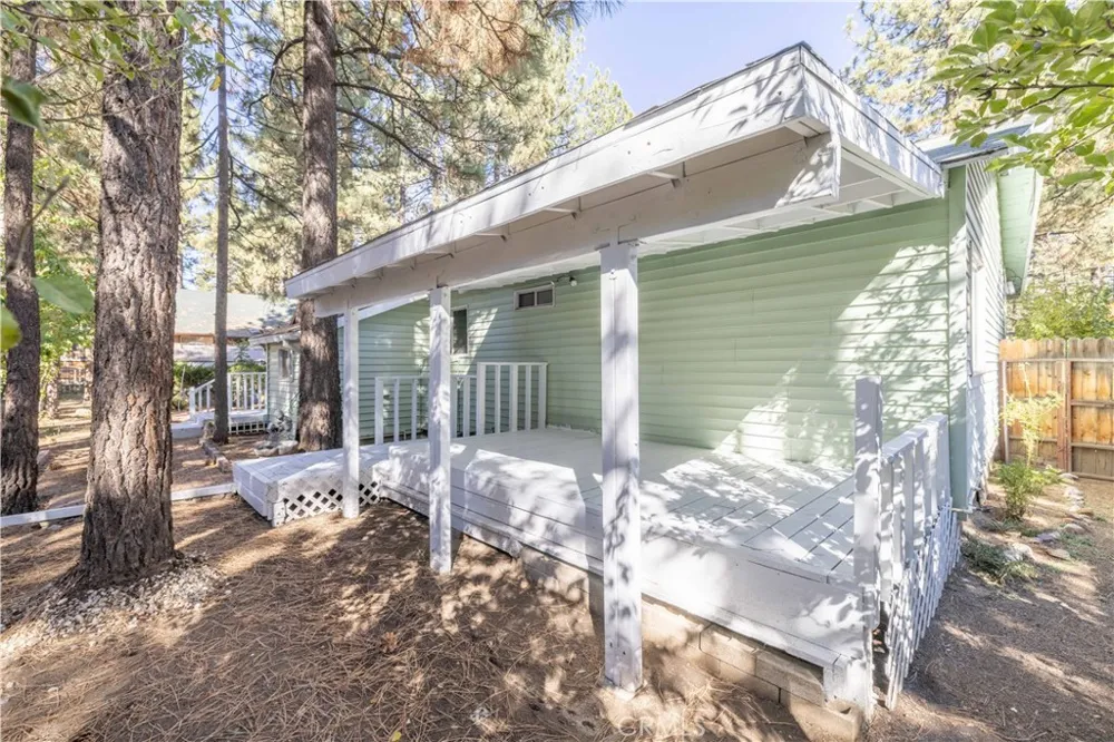 913 Tinkerbell Avenue Big Bear, CA 92314