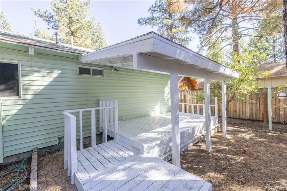 913 Tinkerbell Avenue Big Bear, CA 92314