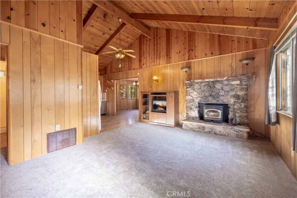 913 Tinkerbell Avenue Big Bear, CA 92314