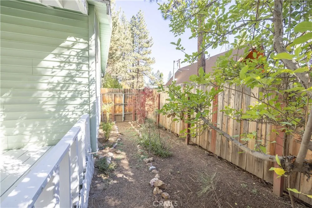 913 Tinkerbell Avenue Big Bear, CA 92314