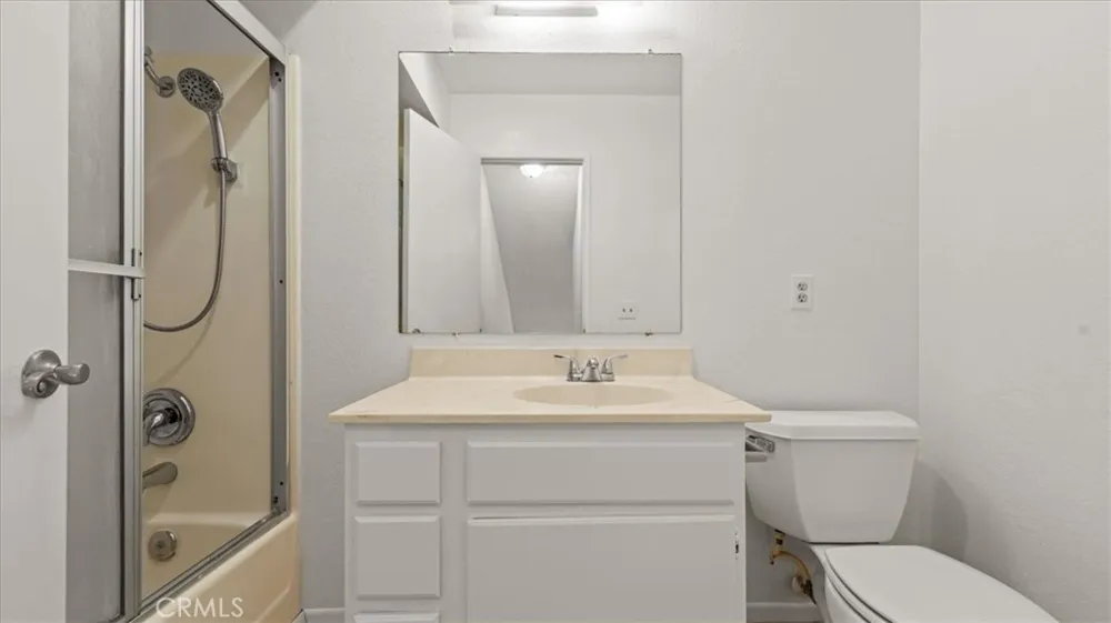 435 W 9th #B1 Upland, CA 91786