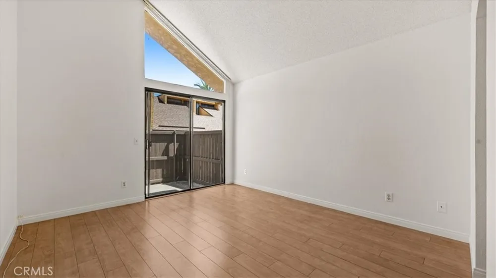 435 W 9th #B1 Upland, CA 91786