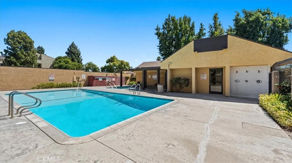 435 W 9th #B1 Upland, CA 91786