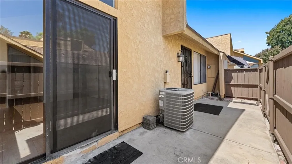 435 W 9th #B1 Upland, CA 91786