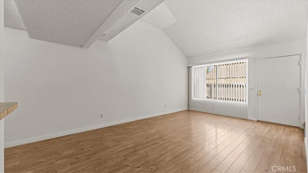 435 W 9th #B1 Upland, CA 91786
