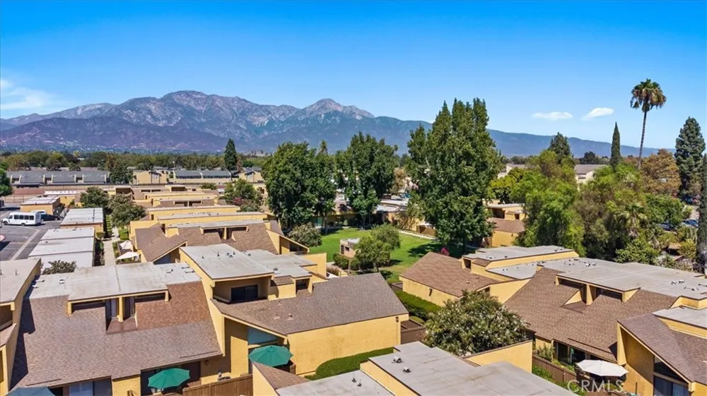 435 W 9th #B1 Upland, CA 91786