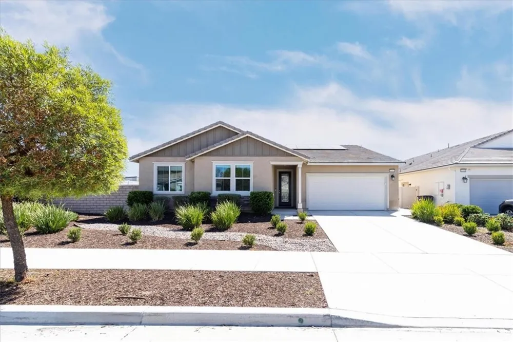 32500 Mckiernan Menifee, CA 92584