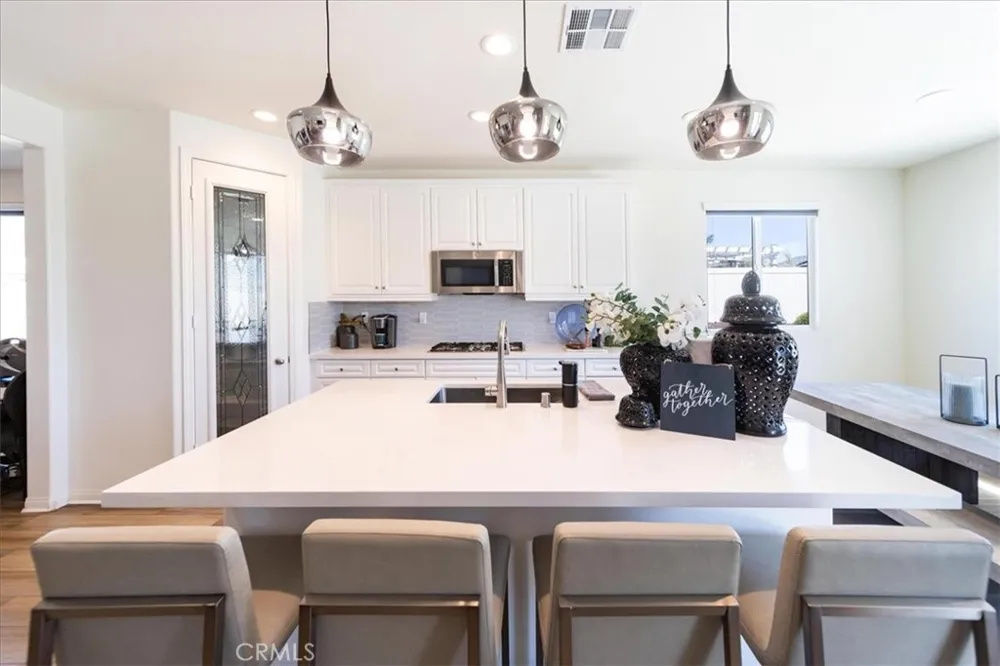32500 Mckiernan Menifee, CA 92584