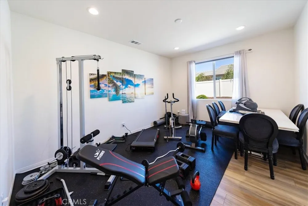 32500 Mckiernan Menifee, CA 92584