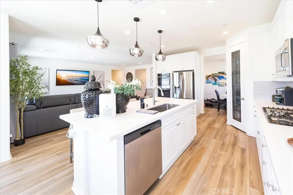 32500 Mckiernan Menifee, CA 92584
