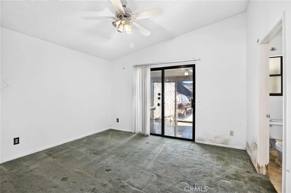 3033 W Fruitvale Hemet, CA 92545