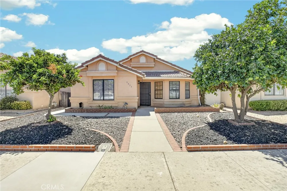 3033 W Fruitvale Hemet, CA 92545
