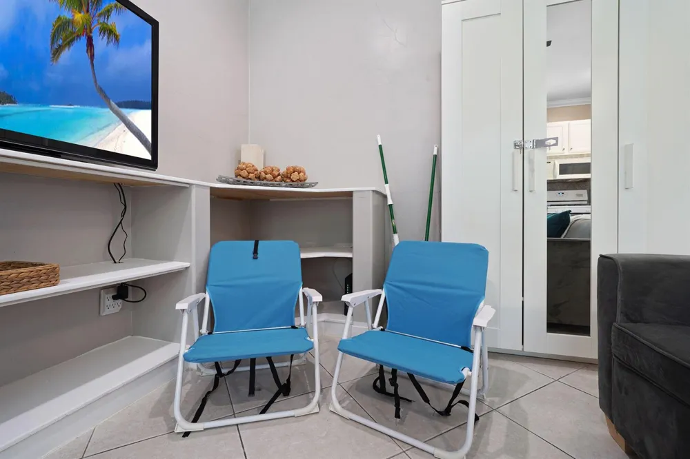 3710 Collins Avenue #N-304 Miami Beach, FL 33140