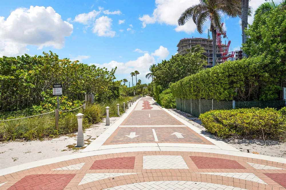 3710 Collins Avenue #N-304 Miami Beach, FL 33140