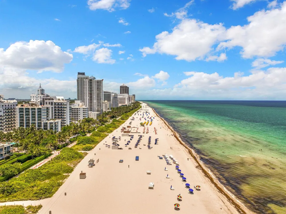 3710 Collins Avenue #N-304 Miami Beach, FL 33140