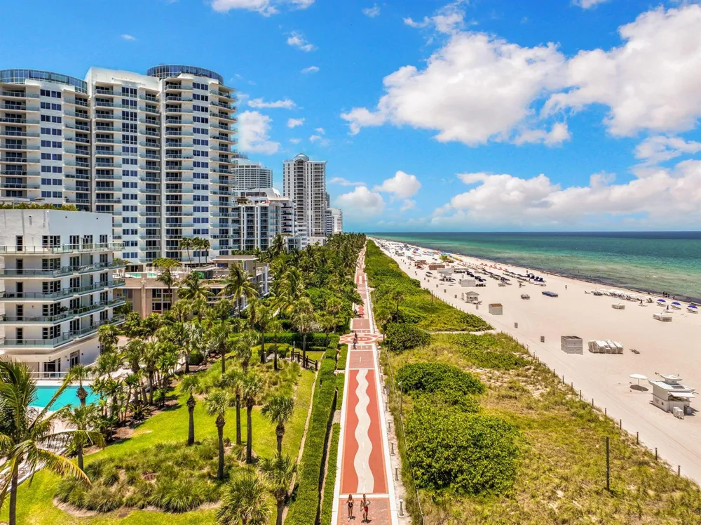 3710 Collins Avenue #N-304 Miami Beach, FL 33140