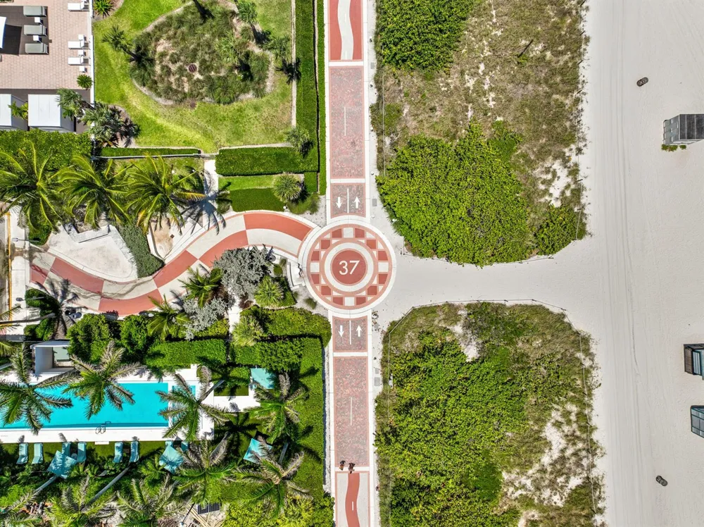 3710 Collins Avenue #N-304 Miami Beach, FL 33140