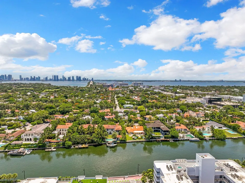 3710 Collins Avenue #N-304 Miami Beach, FL 33140