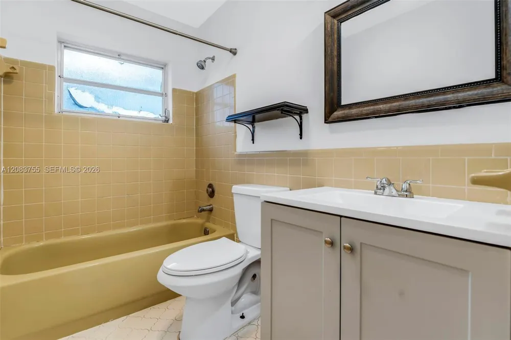 7108 NW 76th Ct Tamarac, FL 33321