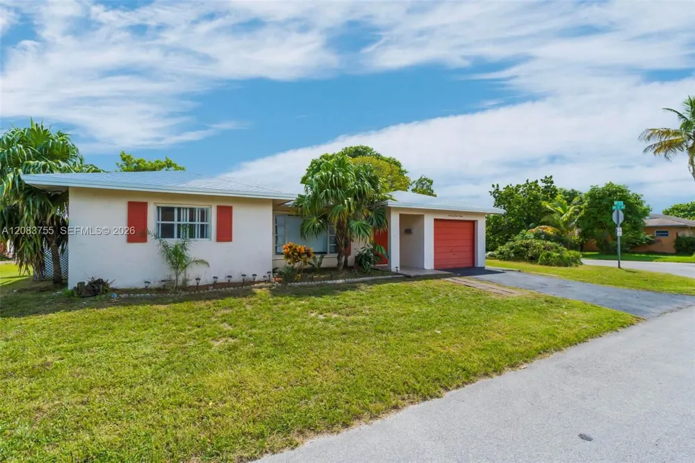 7108 NW 76th Ct Tamarac, FL 33321