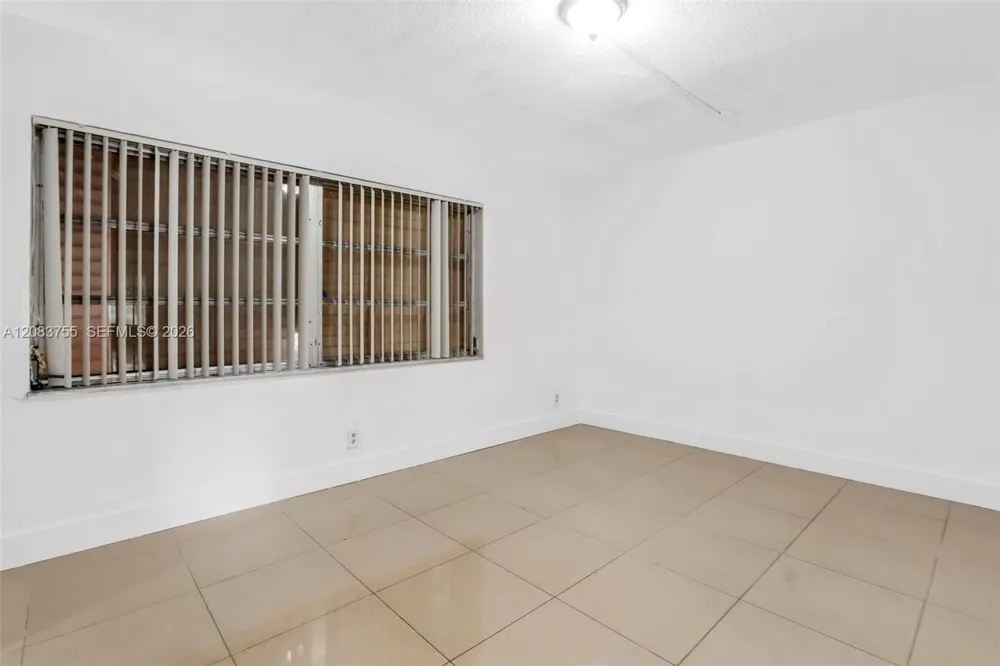 7108 NW 76th Ct Tamarac, FL 33321