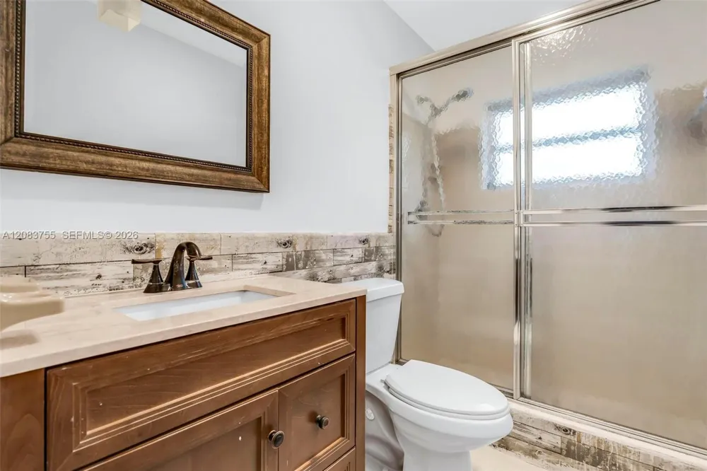 7108 NW 76th Ct Tamarac, FL 33321