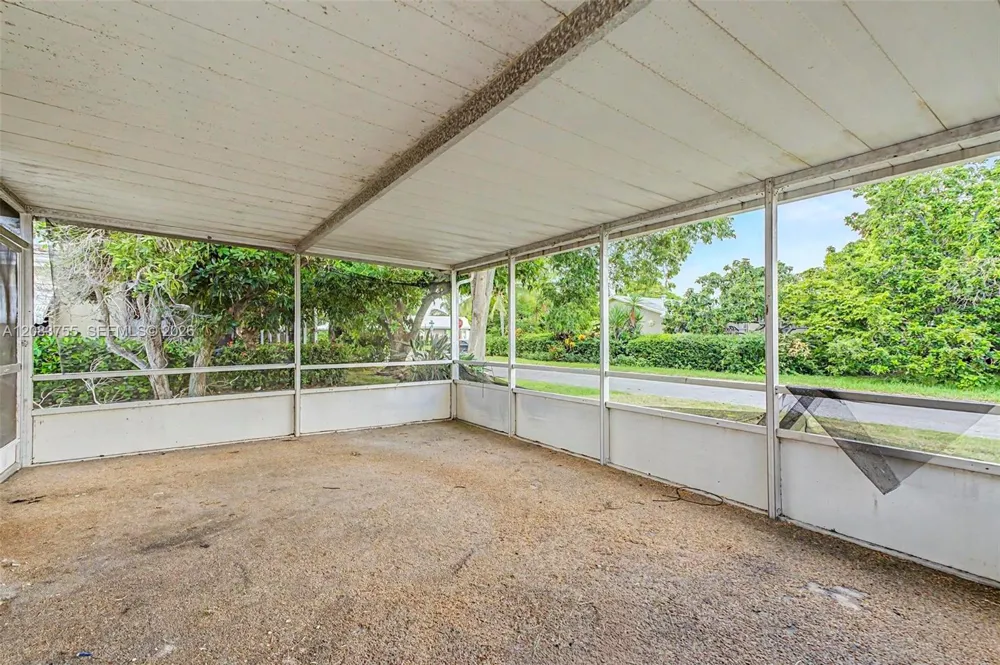 7108 NW 76th Ct Tamarac, FL 33321