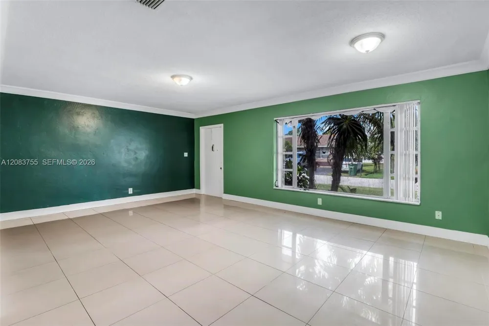 7108 NW 76th Ct Tamarac, FL 33321