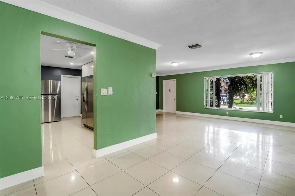 7108 NW 76th Ct Tamarac, FL 33321