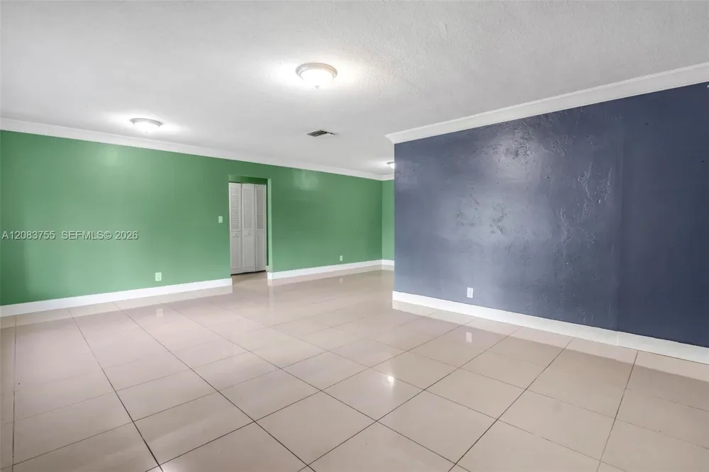 7108 NW 76th Ct Tamarac, FL 33321
