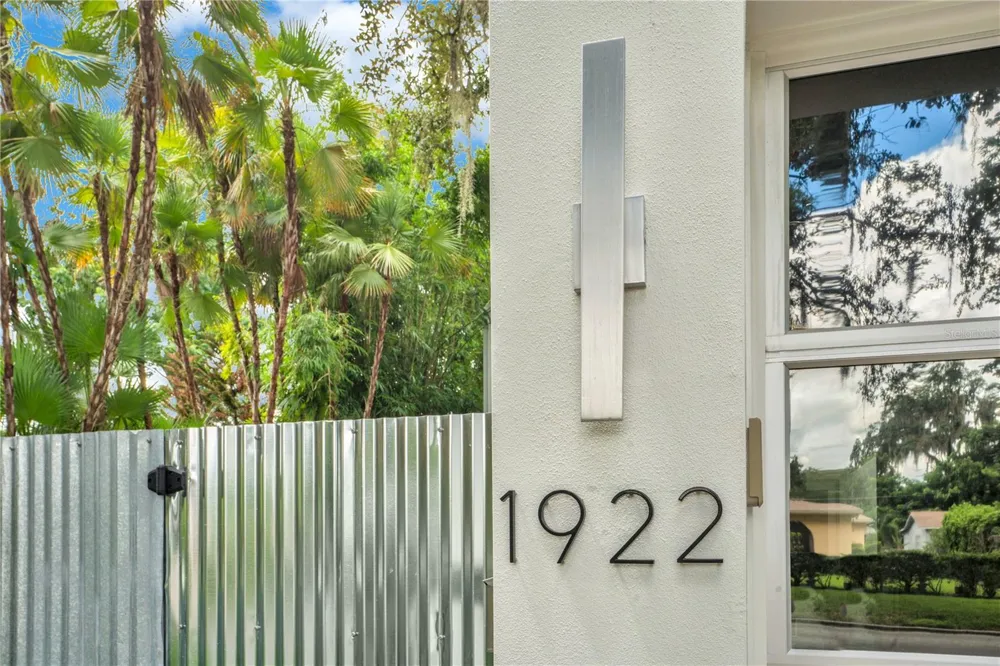 1922 HAMMERLIN AVENUE Winter Park, FL 32789