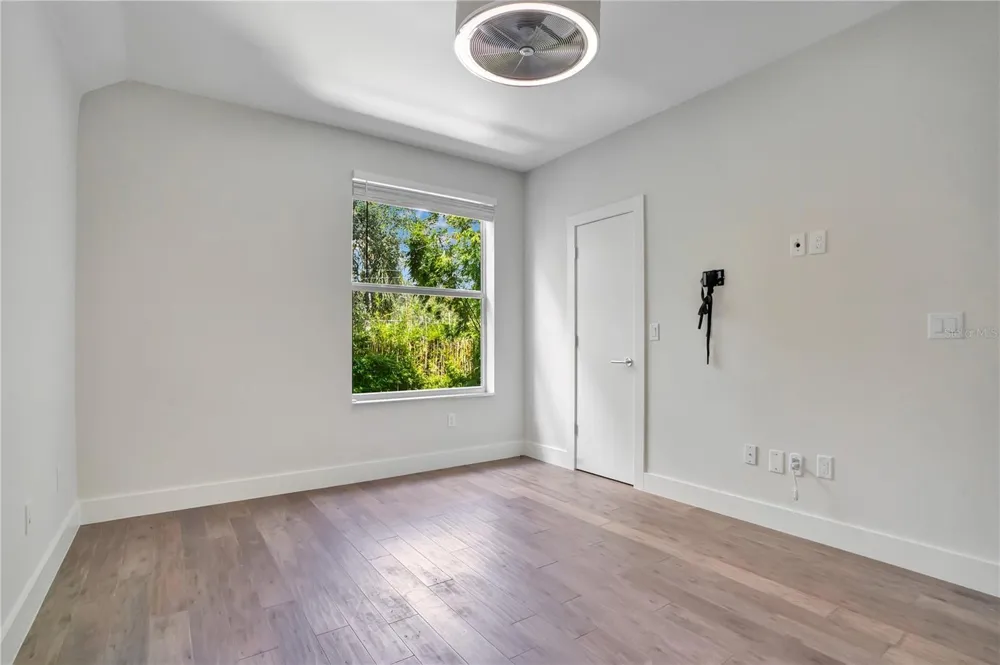 1922 HAMMERLIN AVENUE Winter Park, FL 32789