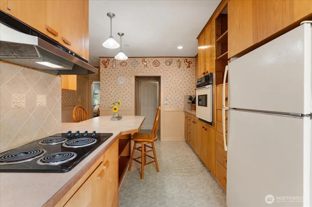 116 E Farnham Avenue Chelan, WA 98816
